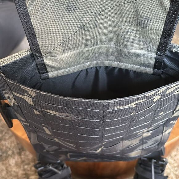 Quick Release 1000D Nylon Outdoor Survival Protection Vest-Breathable Mesh Pads - Picture 4 of 11